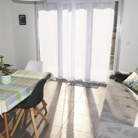 Terrasses Des Thermes - Belles Prestations Pour Ce Joli 2 Pieces ! A Deux Pas Des Thermes ! Mae-6634 Εξ Λε Μπαν